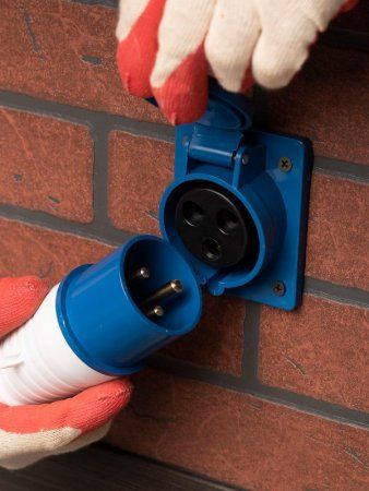 Розетка стационарная внутренняя 423 2Р+РЕ 32А 220В IP44 EKF PROxima | ps-423-32-220 | EKF — фото