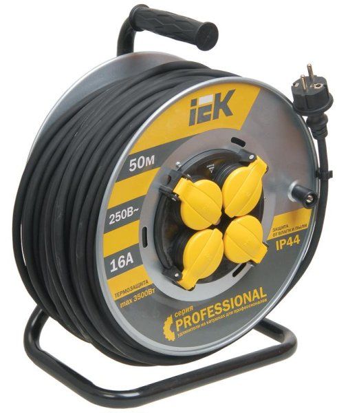 Катушка УК50 на мет с т/з 4 места 2Р+PЕ/50м КГ 3х2,5мм2 IP44 "Professional" | WKP17-16-04-50-44 | IEK — фото