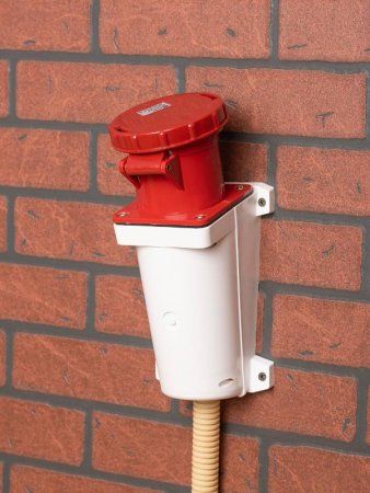 Розетка стационарная наружная 135 3Р+РЕ+N 63А 380В IP67 EKF PROxima | ps-135-63-380 | EKF — фото