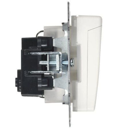 BRITE Розетка с заземлением со шторками с кр. 16А IP44 РСбш10-3-44-БрБ белый | BR-R16-16-44-K01 | IEK — фото